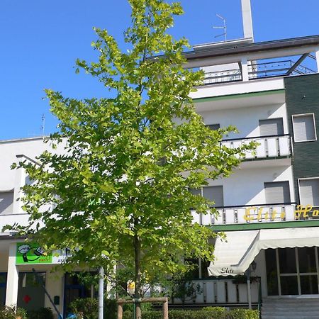 艾莱特酒店 切尔维亚 外观 照片